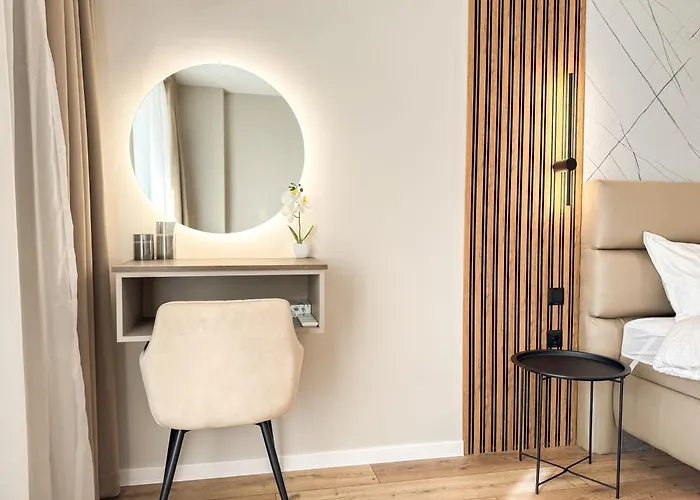 1br In A Brand-new Modern Complex Close To Centre 公寓